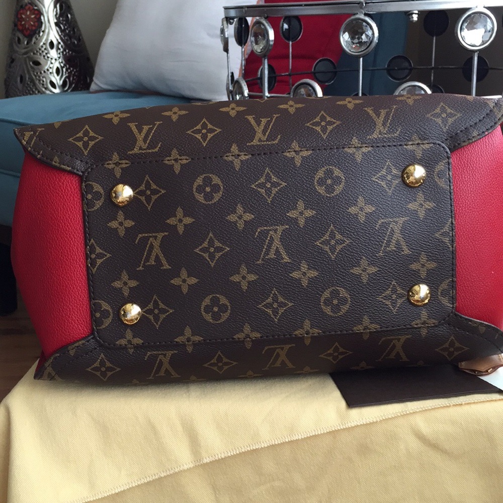 SOLD (Venmo) LV Limited Edition Gaia - Picture 5 of 8